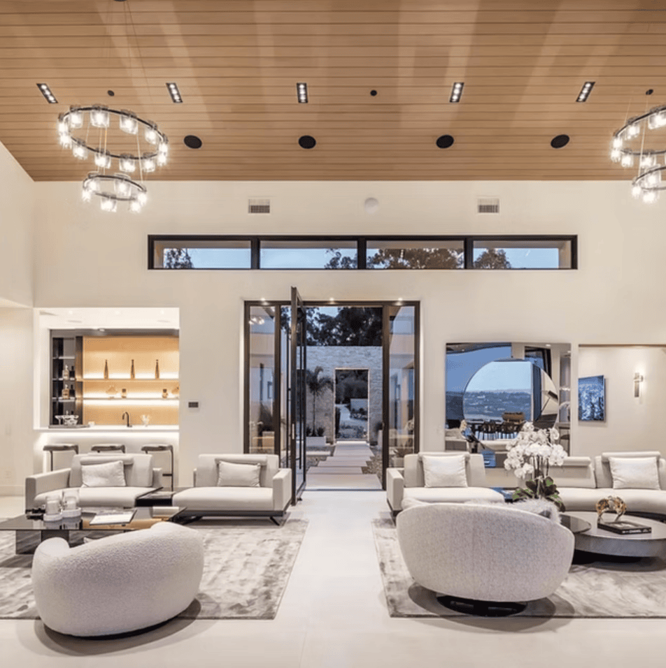 Custom Home Family Room Lutron Lighting